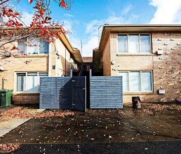 10/21 Chusan Street, Balaclava VIC 3183 - Apartment For Rent | Domain - Photo 1