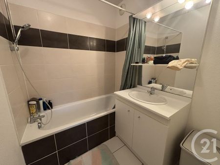 Location Appartement 2 pièces 35m² MOURENX 64150 - Photo 5