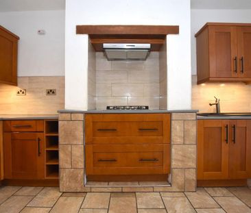 3 bedroom terraced house to rent - Photo 3