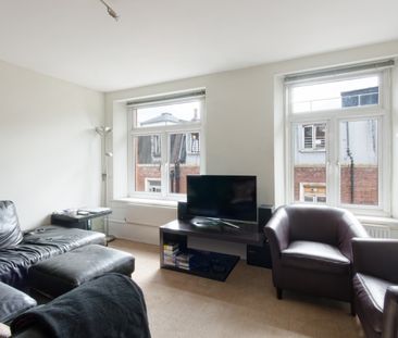 2 Bedroom Flat, Dewhurst House, 3-5 Winnett Street, London, Greater... - Photo 3