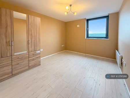 1 bedroom flat to rent - Photo 3