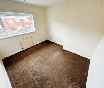 2 bedroom semi-detached house to rent - Photo 5