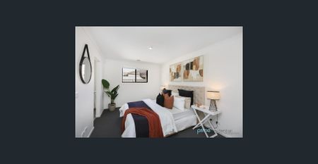 Light-filled 3-bedroom home with two living areas and a large backyard - Photo 4