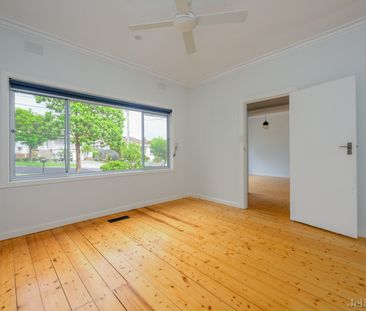 1/26 Fenacre Street, Strathmore - Photo 1