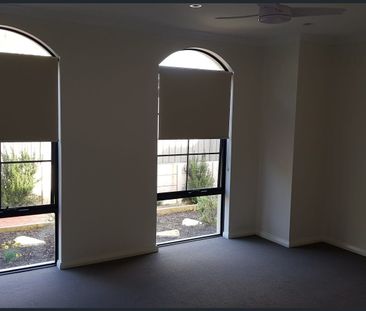 Luxury Townhouse in Dianella - Photo 3