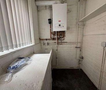 Gibbon Avenue, Manchester, M22 - Photo 3