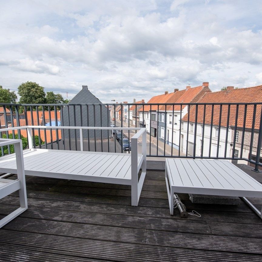 Lichtrijk appartement met 3 slaapkamers in Centrum Waregem - Photo 1