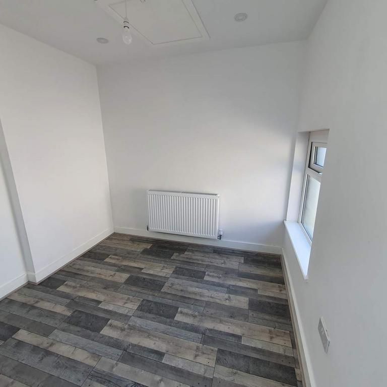 3 bedroom townhouse to rent - Photo 1