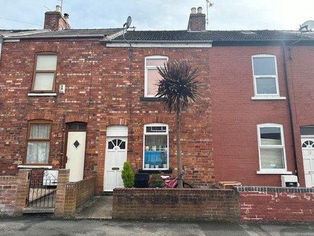 3 bedroom terraced house to rent - Photo 3