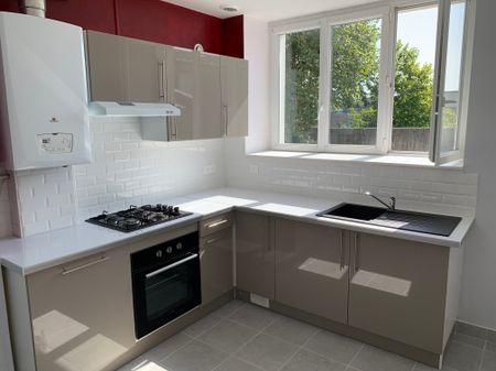 Brest Lambezellec T2 rénové 1er étage - Photo 3