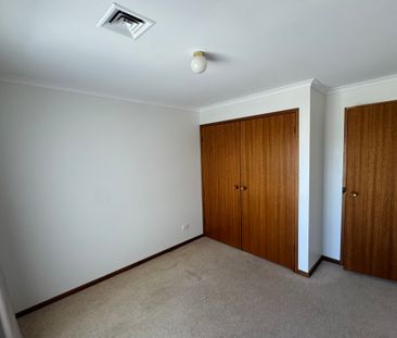 LOVELY 3 BEDROOM HOME! - Photo 6