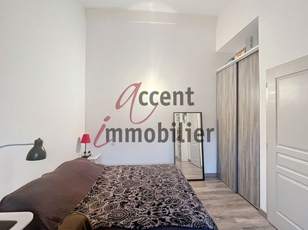 Caumont, centre : Maison de village T4 rénovée 99 m² avec terrasse et grand garage, - Photo 2