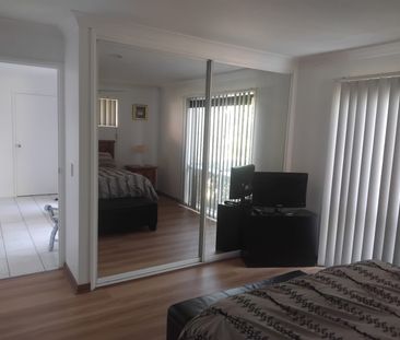 One Master Bedroom fully furnished with full ensuite. - Photo 6