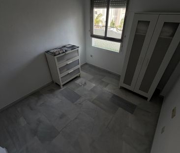 Apartamento de alquiler en Calle Luna la, 1, La Carihuela - Los Nidos - Photo 1