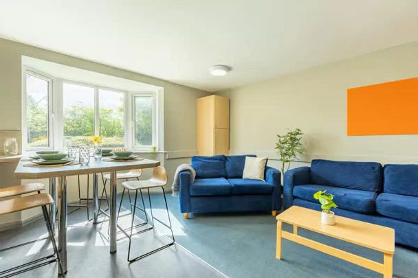 Classic 2 Bed Flat - Photo 1