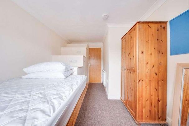 Shipman Avenue, Canterbury, CT2 - Photo 1