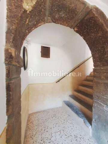 Quadrilocale buono stato, secondo piano, Grotte di Castro - Photo 3