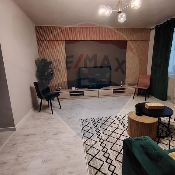 Apartament cu 2 camere de închiriat în zona Ultracentral - Fotografie 1