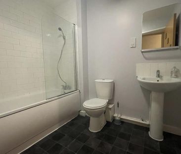 1 bedroom ground floor flat to rent - Photo 5