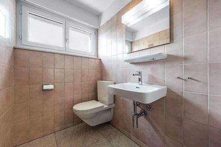 Family-friendly renovated apartment on the outskirts of the city - Photo 3