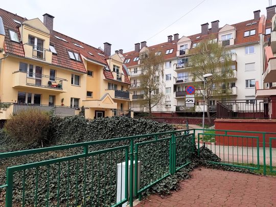 Duża kawalerka z balkonem -do wynajmu - Фото 1