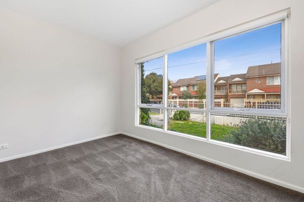 1/14 Walsh Street, Ormond, VIC 3204 - Photo 1