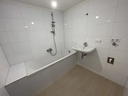 Südseitige Loggia - 3-Zimmer Wohnung mit smartem Grundriss - Foto 5