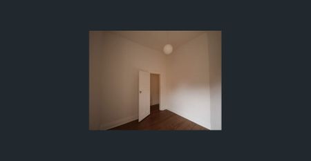 Position Perfect - Photo 2