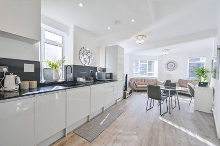 2 bedroom flat to rent - Photo 3