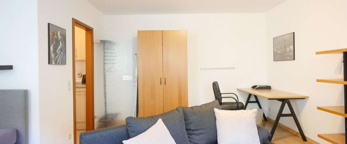 Gut ausgestattetes Apartment mitten in der City mit Internet und Tiefgaragenstellplatz - Foto 1