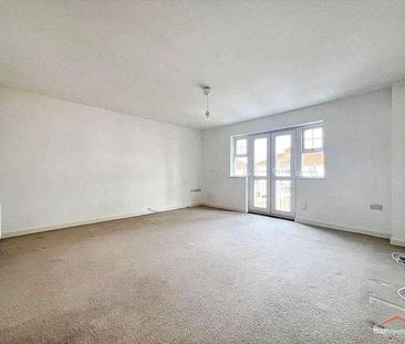 De Havilland Road, Edgware, HA8 - Photo 1