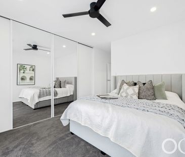 Open the Door To Classy Cosmopolitan Living - Photo 2