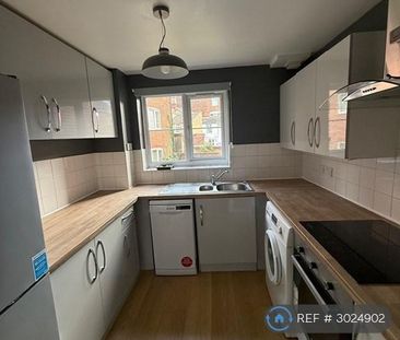 2 bedroom flat to rent - Photo 4