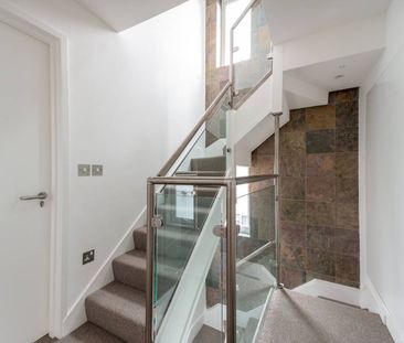 Room in a Shared House, Church Road, CR4 - Photo 4