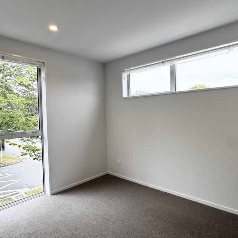 Oxley Ave Townhouse - Photo 1