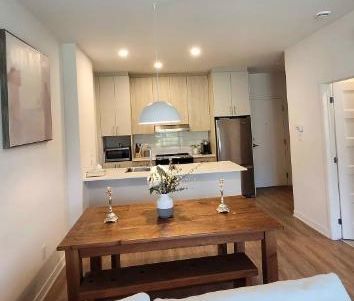 Appartement luxe 3 1/2 à louer avec stationnement intérieur - Photo 2