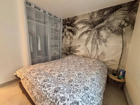 NICE - MONTREAL - 2 PIECES MEUBLE - PARKING - VUE MER - Photo 5