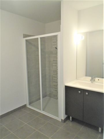 Location Appartement 2 pièces 42m² TOULOUSE 31200 - Photo 3