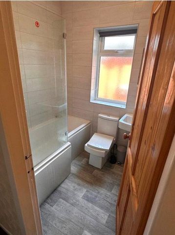 Stanley Road, Stoke-on-Trent, Staffordshire, ST4 - Photo 4