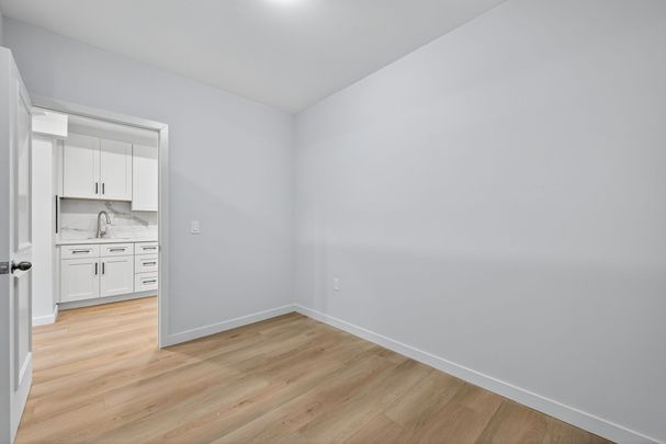For Lease - 19 Candis Drive Unit# B, Toronto, Ontario - Photo 1