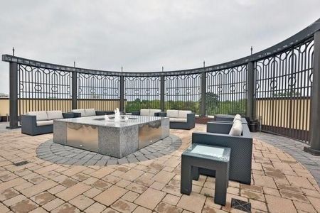 For Lease - 205 Lakeshore Road Unit# 305, Oakville, Ontario - Photo 3