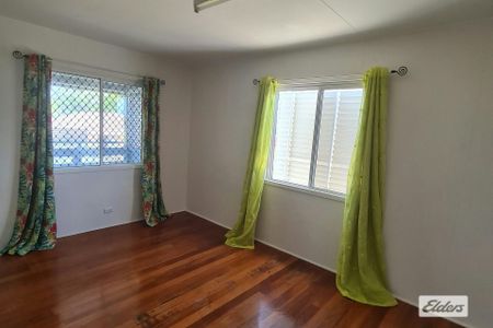 Spacious Family Home with Water Views! - Photo 4