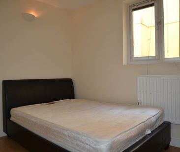 Colum Road, Cathays, Cardiff - Photo 1