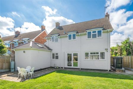 4 bedroom detached to rent Kinnersley, Severn Stoke, WR8 - Photo 3
