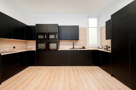 Calle de Valverde, Madrid, Community of Madrid 28004 - Foto 4