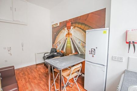 3 bedroom apartment to rent - Photo 5