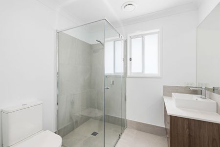 18 Flame Tree Road - Photo 2