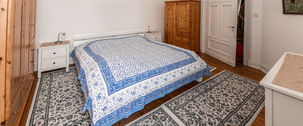 Altbau- Wohnung mit Balkon, Toplage in Bonn, Rheinnähe - Foto 1