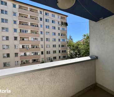 De inchiriat apartament cu 2 camere,decomandat, 55mp,zona Calea Turzii - Photo 2