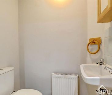 2 bedroom terraced house to rent - Photo 6